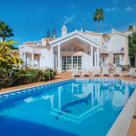 Near For 12 Persons With Private Pool Albufeira